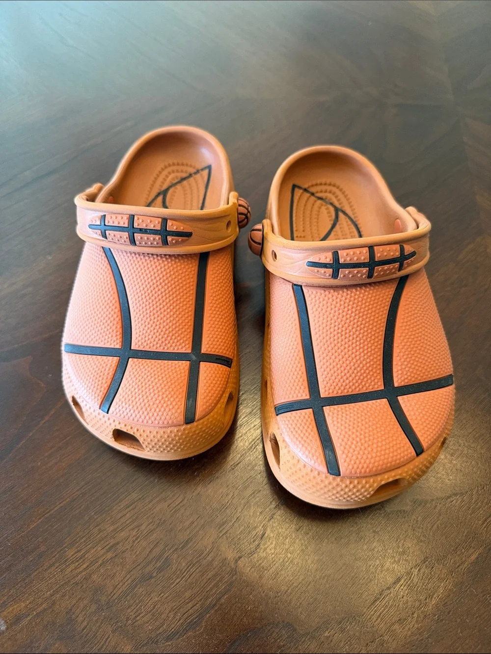 Crocs Basketball Crocs size 2